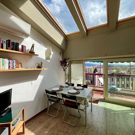 Settesanti Vintage Attic Apartment ฟลอเรนซ์ ภายนอก รูปภาพ