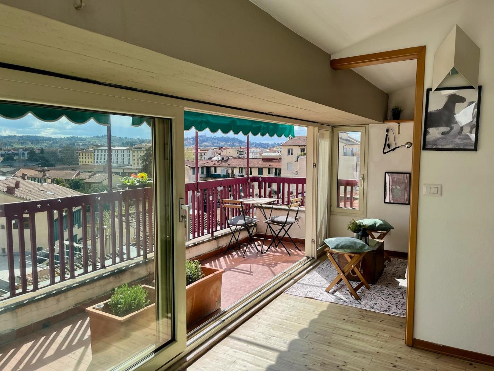 Settesanti Vintage Attic Apartment ฟลอเรนซ์ ภายนอก รูปภาพ