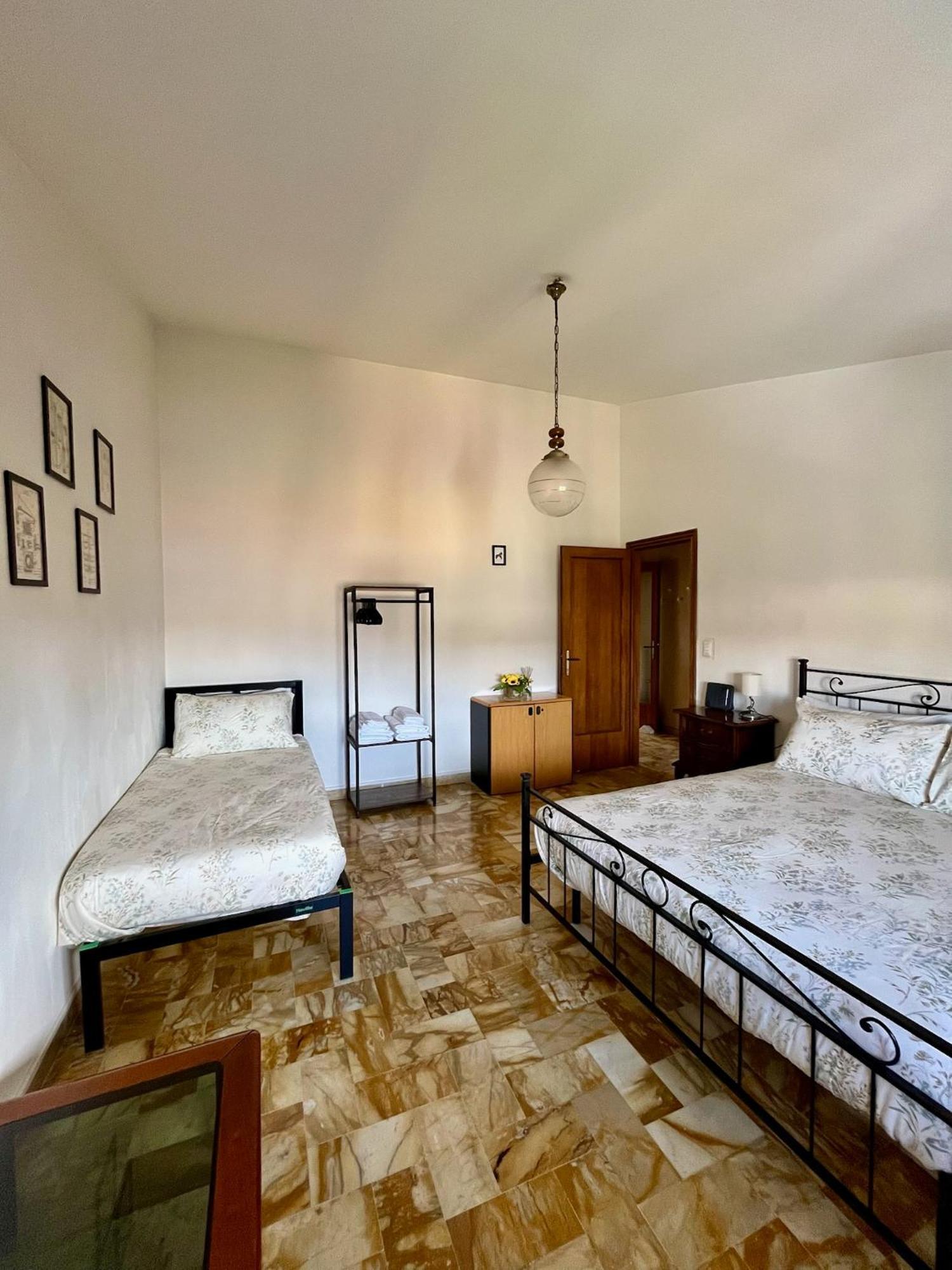 Settesanti Vintage Attic Apartment ฟลอเรนซ์ ภายนอก รูปภาพ