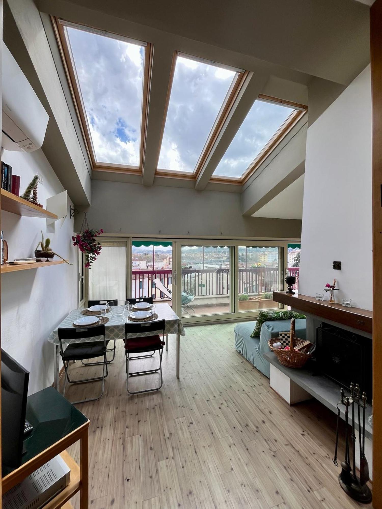 Settesanti Vintage Attic Apartment ฟลอเรนซ์ ภายนอก รูปภาพ