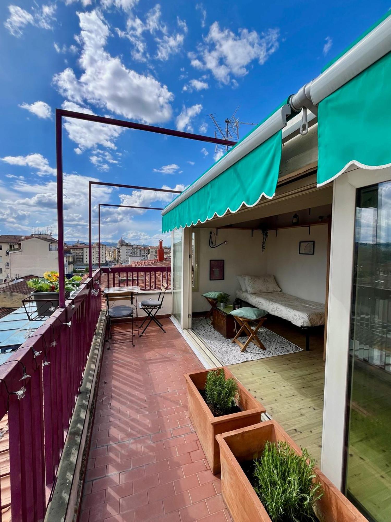 Settesanti Vintage Attic Apartment ฟลอเรนซ์ ภายนอก รูปภาพ
