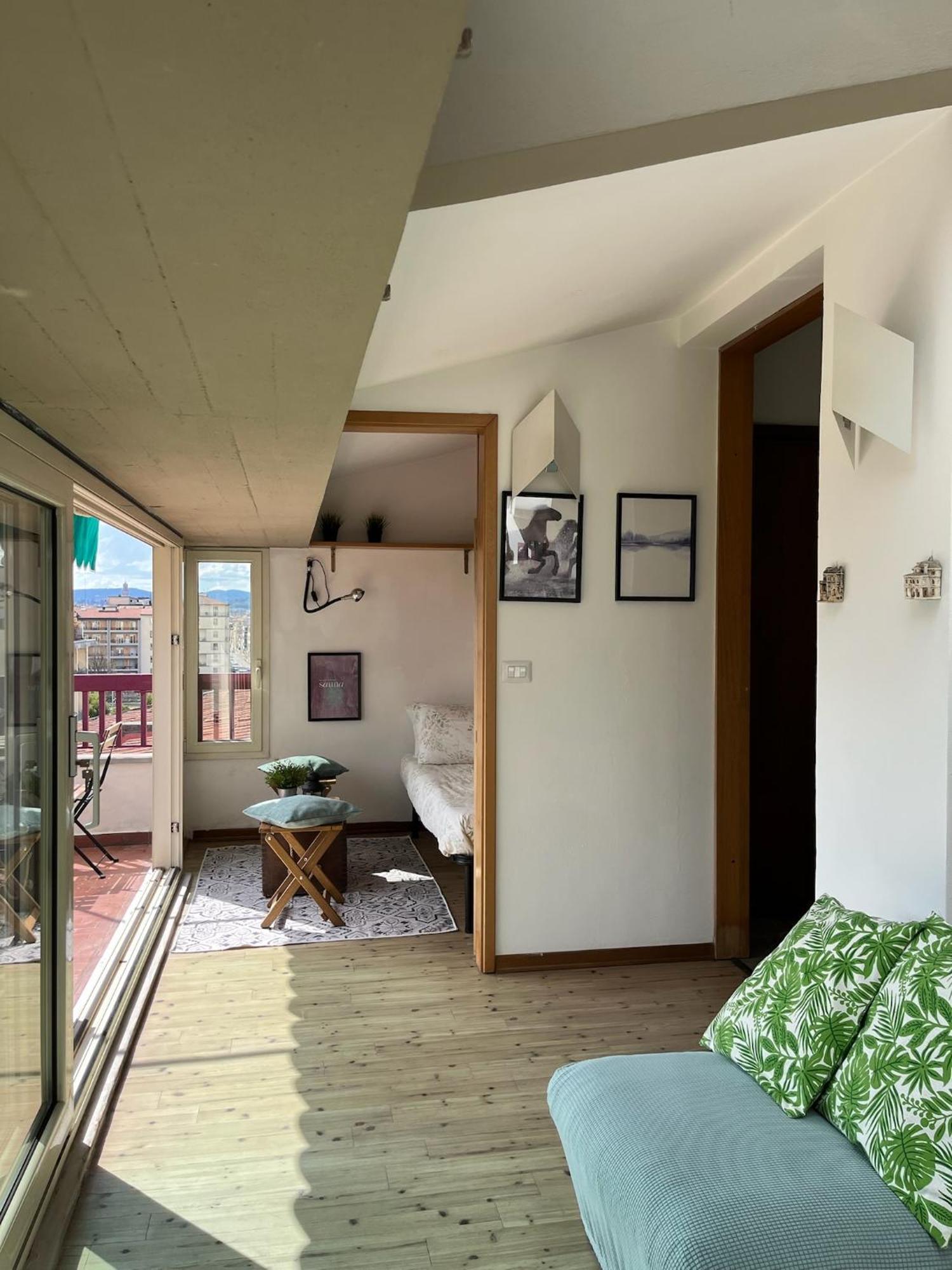 Settesanti Vintage Attic Apartment ฟลอเรนซ์ ภายนอก รูปภาพ