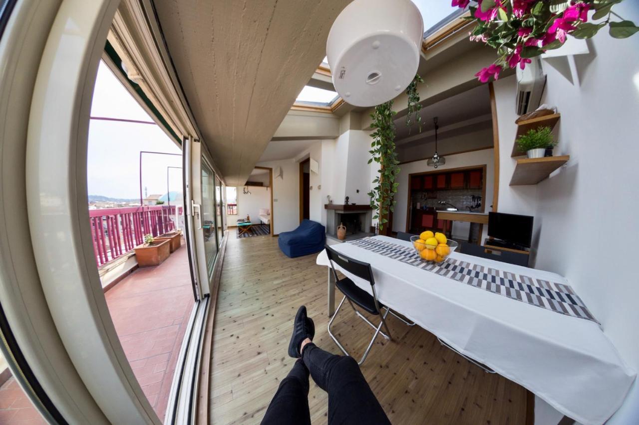 Settesanti Vintage Attic Apartment ฟลอเรนซ์ ภายนอก รูปภาพ